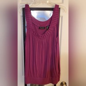 Axcess sleeveless fushia top